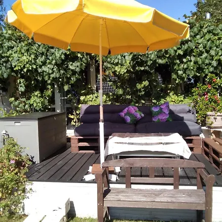 Gartenhaus Apartment *